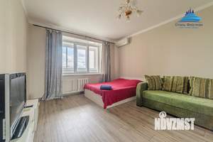 1-к квартира, посуточно, 38м2, 8/10 этаж