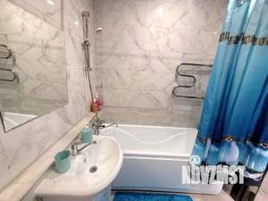 1-к квартира, посуточно, 42м2, 10/18 этаж