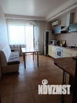 2-к квартира, посуточно, 70м2, 8/15 этаж