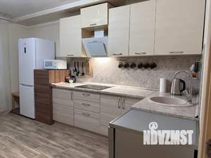 2-к квартира, посуточно, 64м2, 7/10 этаж