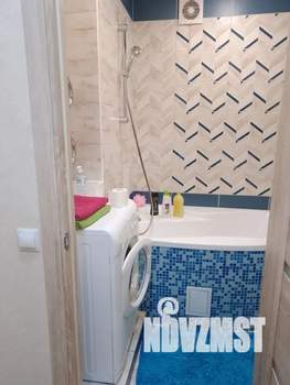 Студия квартира, посуточно, 32м2, 1/10 этаж