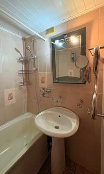 3-к квартира, на длительный срок, 63м2, 3/10 этаж