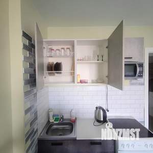 Студия квартира, посуточно, 30м2, 3/17 этаж