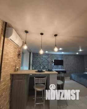 Студия квартира, посуточно, 40м2, 10/10 этаж