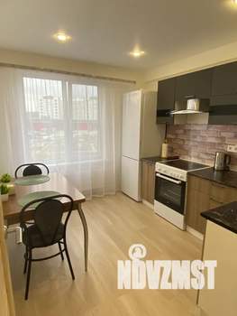 1-к квартира, посуточно, 34м2, 4/18 этаж