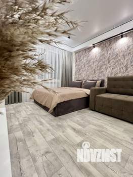 1-к квартира, посуточно, 40м2, 15/18 этаж
