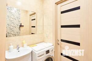 Студия квартира, посуточно, 38м2, 1/16 этаж