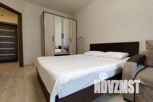 1-к квартира, посуточно, 40м2, 2/10 этаж