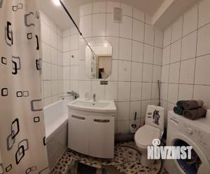 Студия квартира, посуточно, 35м2, 9/17 этаж