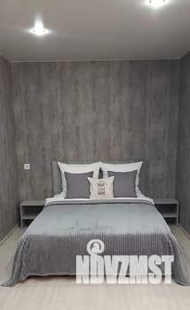 Студия квартира, посуточно, 40м2, 10/10 этаж