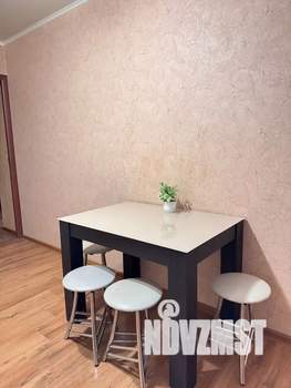 1-к квартира, посуточно, 50м2, 8/10 этаж