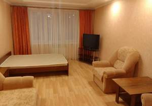 1-к квартира, на длительный срок, 58м2, 3/5 этаж