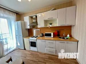 1-к квартира, посуточно, 40м2, 11/18 этаж