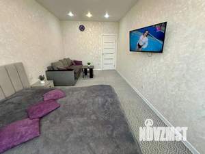 1-к квартира, посуточно, 50м2, 1/1 этаж