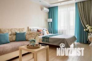 1-к квартира, посуточно, 39м2, 7/10 этаж