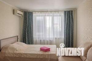 1-к квартира, посуточно, 48м2, 7/10 этаж