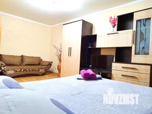 1-к квартира, посуточно, 40м2, 4/10 этаж