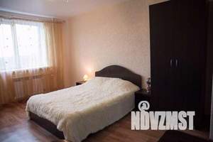 1-к квартира, посуточно, 35м2, 7/10 этаж