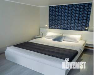 1-к квартира, посуточно, 37м2, 4/10 этаж