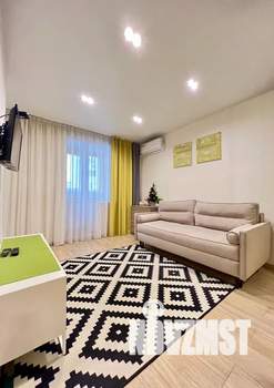 1-к квартира, посуточно, 40м2, 2/15 этаж