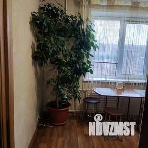 1-к квартира, посуточно, 38м2, 5/10 этаж