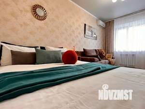 2-к квартира, посуточно, 41м2, 9/16 этаж