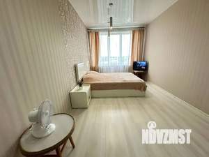 1-к квартира, посуточно, 40м2, 10/18 этаж