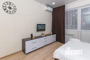 Студия квартира, посуточно, 28м2, 21/22 этаж