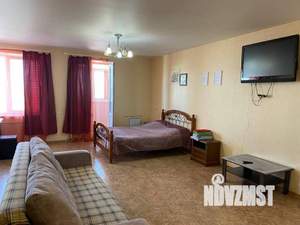 1-к квартира, посуточно, 50м2, 1/1 этаж