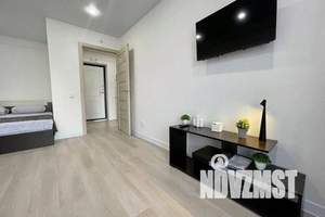 1-к квартира, посуточно, 40м2, 6/18 этаж