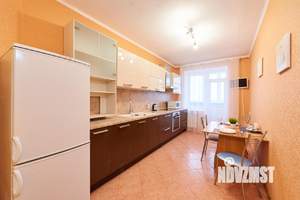 2-к квартира, посуточно, 50м2, 1/1 этаж