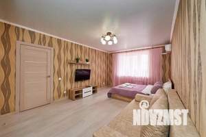 1-к квартира, посуточно, 50м2, 1/1 этаж