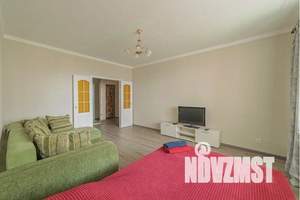 1-к квартира, посуточно, 43м2, 8/14 этаж