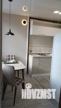 1-к квартира, посуточно, 37м2, 4/10 этаж