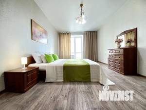 1-к квартира, посуточно, 65м2, 6/10 этаж