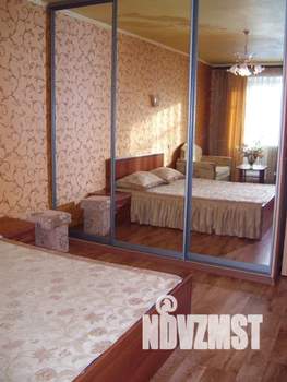 1-к квартира, посуточно, 36м2, 3/9 этаж