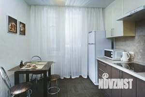 1-к квартира, посуточно, 41м2, 1/1 этаж