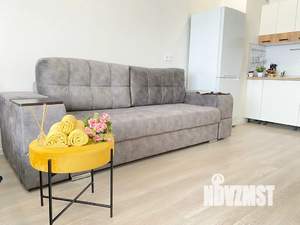 Студия квартира, посуточно, 35м2, 8/18 этаж