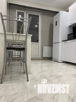 1-к квартира, посуточно, 33м2, 6/18 этаж