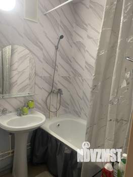 1-к квартира, посуточно, 35м2, 3/3 этаж