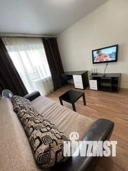 1-к квартира, посуточно, 40м2, 11/18 этаж