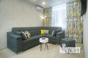 2-к квартира, посуточно, 38м2, 3/16 этаж