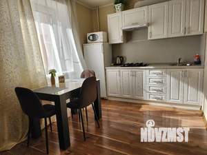 1-к квартира, посуточно, 50м2, 3/9 этаж