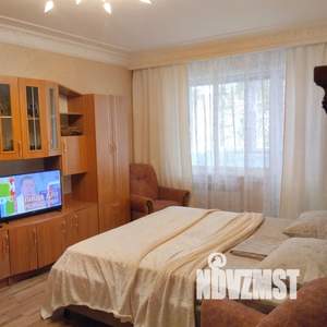 1-к квартира, посуточно, 38м2, 1/9 этаж