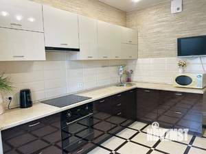 1-к квартира, посуточно, 52м2, 1/1 этаж