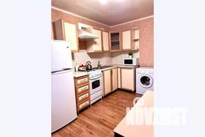 1-к квартира, посуточно, 38м2, 8/10 этаж