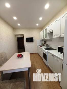 1-к квартира, посуточно, 40м2, 8/12 этаж