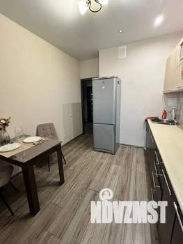 1-к квартира, посуточно, 37м2, 17/22 этаж