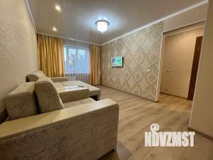 1-к квартира, посуточно, 41м2, 3/10 этаж