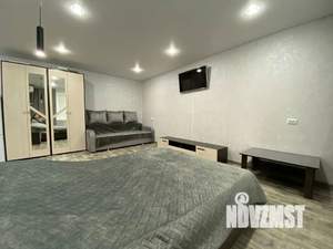 1-к квартира, посуточно, 38м2, 3/7 этаж